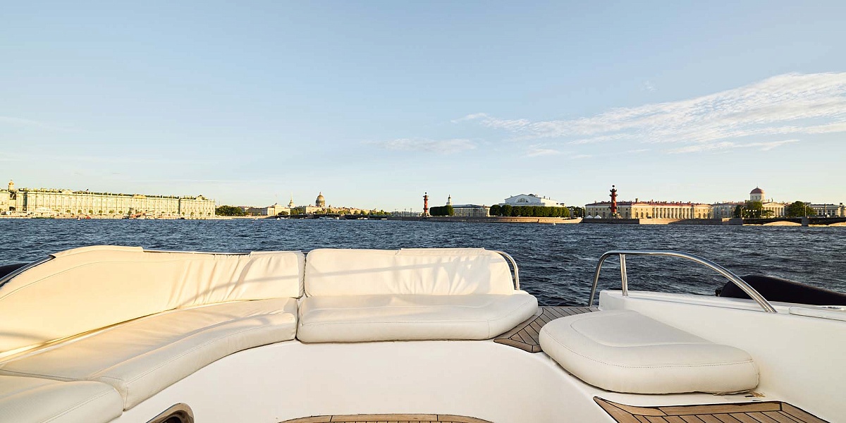 Аренда яхты Sealine F43 Monte Carlo в Питере, Санкт-Петербург